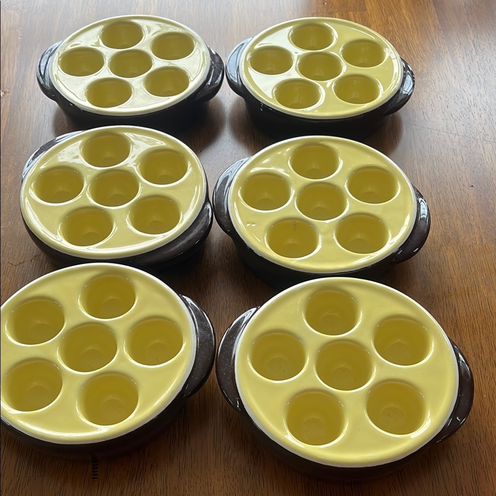 Yellow and Brown Escargot Dishes Set
